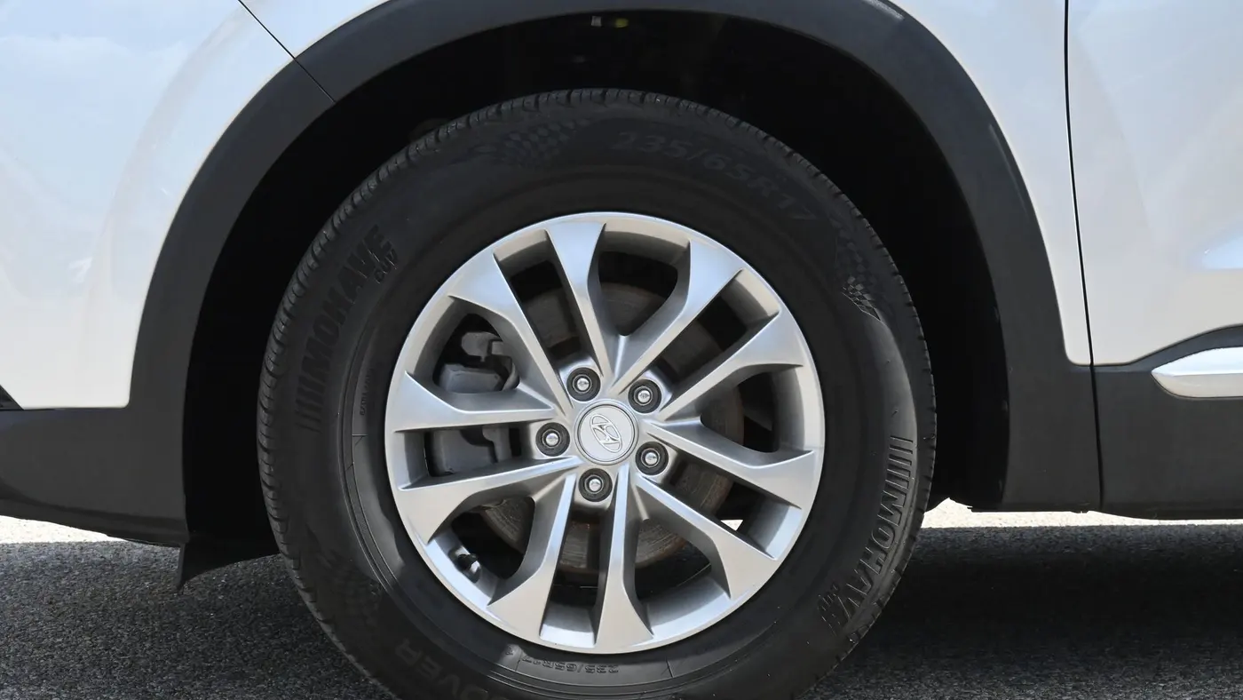 2020 Hyundai SANTA FE SE