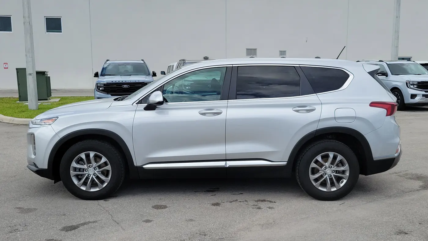 2020 Hyundai SANTA FE SE