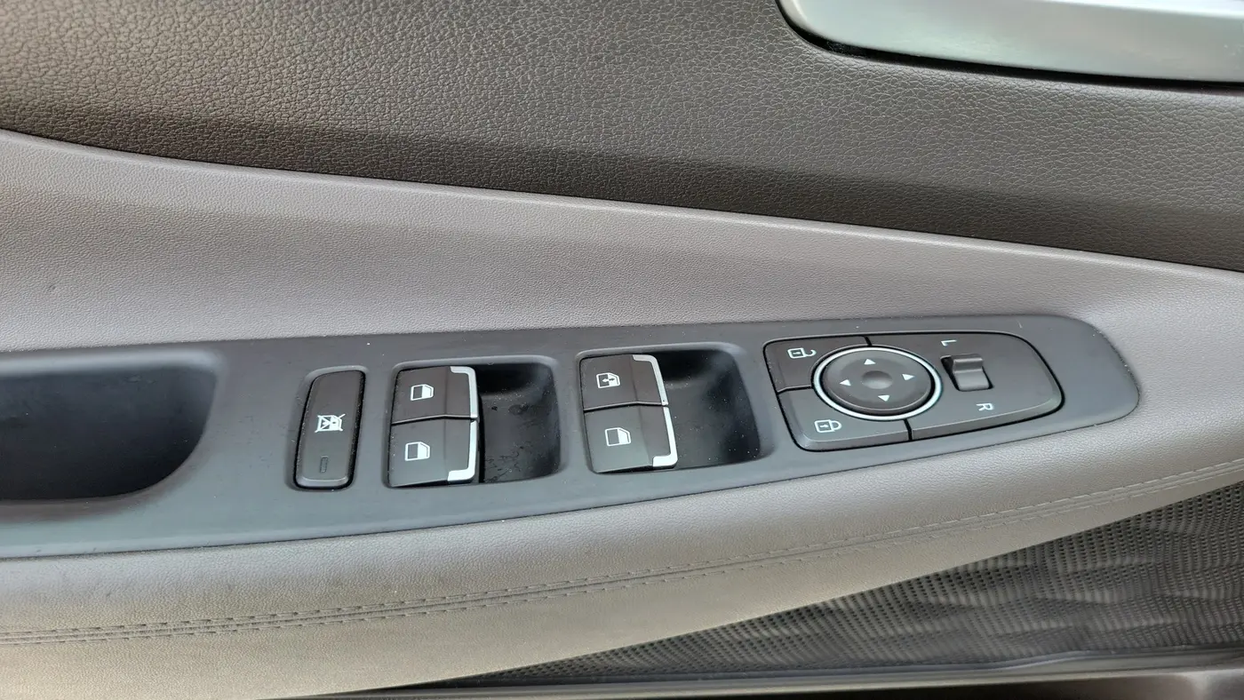 2020 Hyundai SANTA FE SE