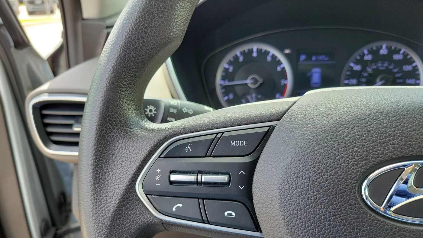 2020 Hyundai SANTA FE SE