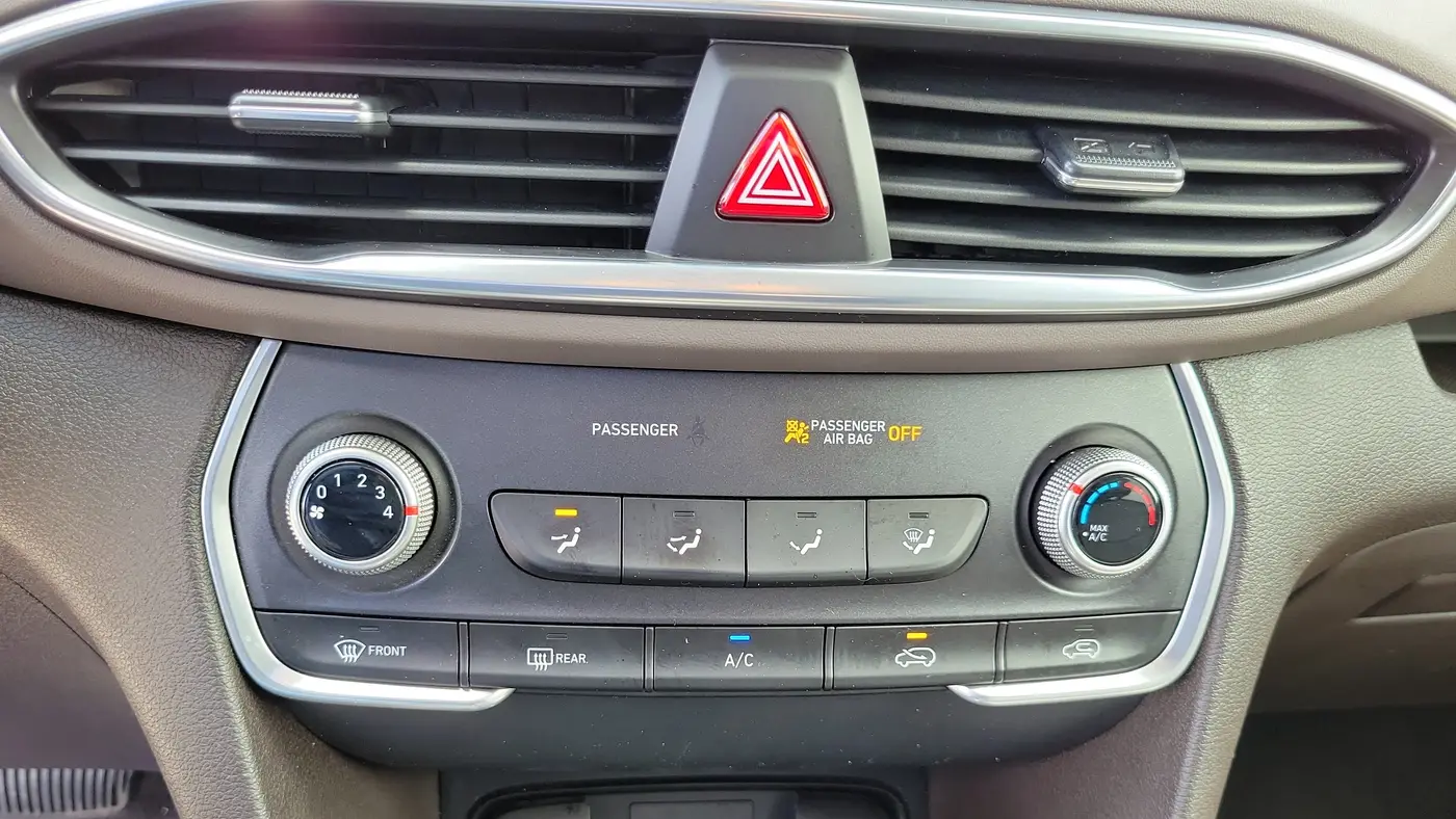 2020 Hyundai SANTA FE SE
