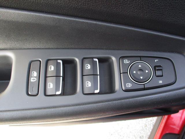 2022 Hyundai Santa Fe - $21,595