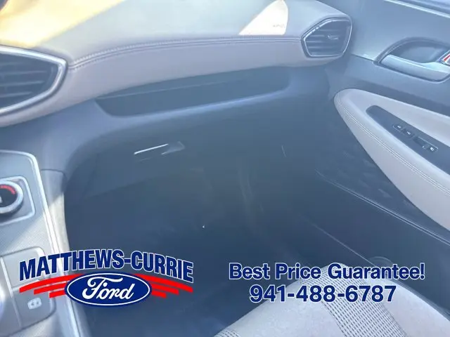 2022 Hyundai Santa Fe - $8,697