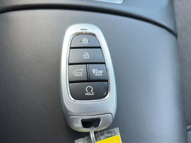 2023 Hyundai Santa Fe - $25,081