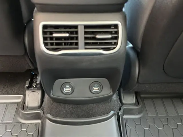 2023 Hyundai Santa Fe - $25,081