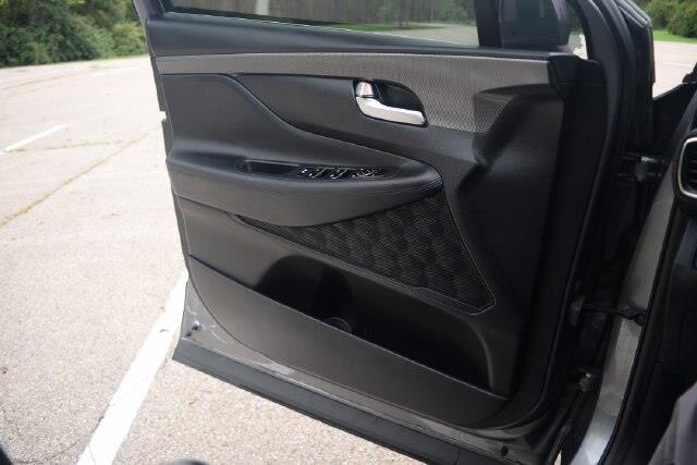 2019 Hyundai Santa Fe - $10,000
