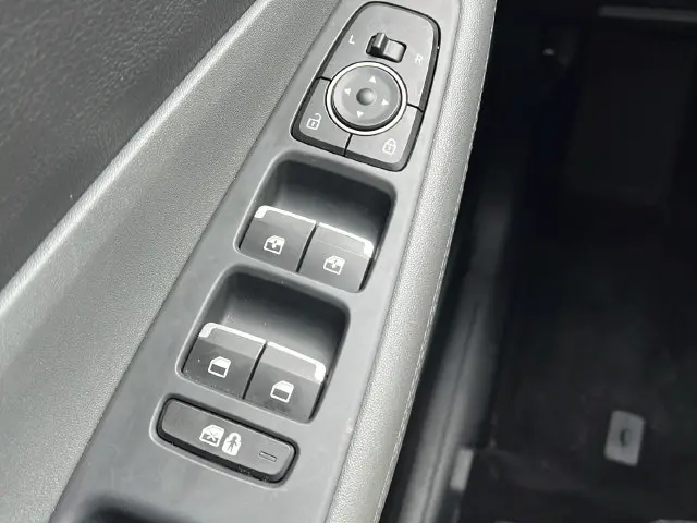 2023 Hyundai Santa Fe - $23,585