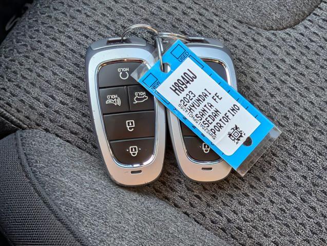 2023 Hyundai Santa Fe - $27,998