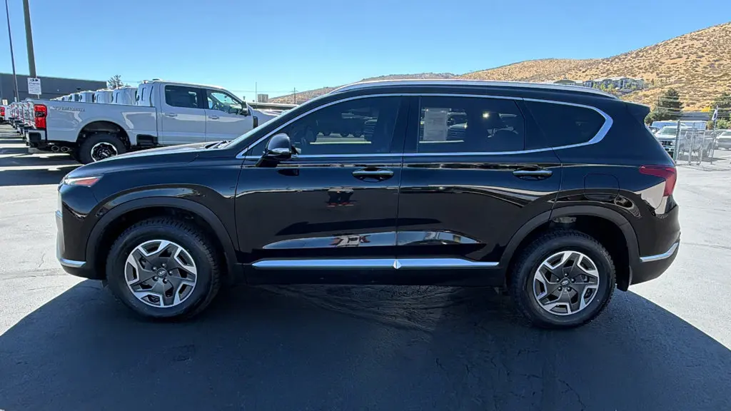 2023 Hyundai Santa Fe - $24,895