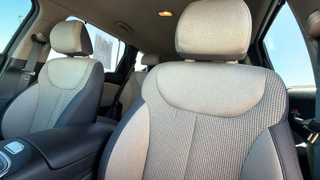 2023 Hyundai Santa Fe - $24,895