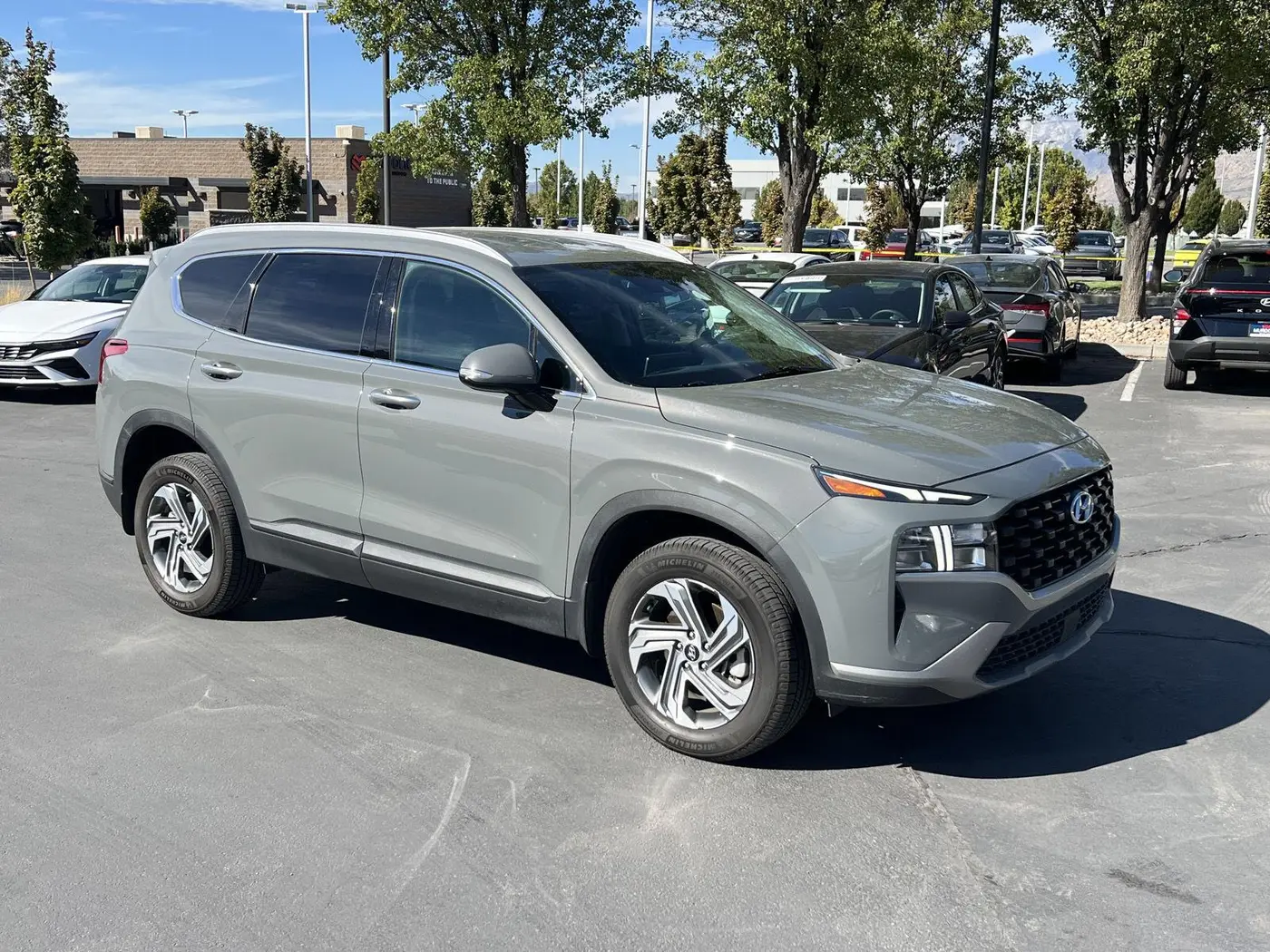 2023 Hyundai Santa Fe - $22,421