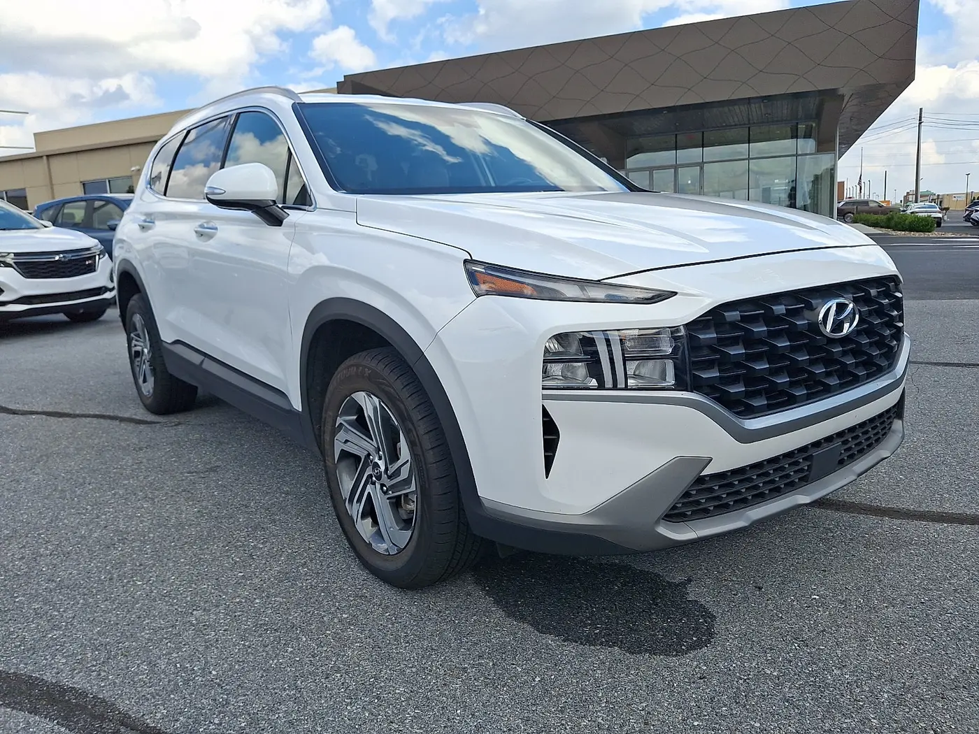 2023 Hyundai Santa Fe - $19,389