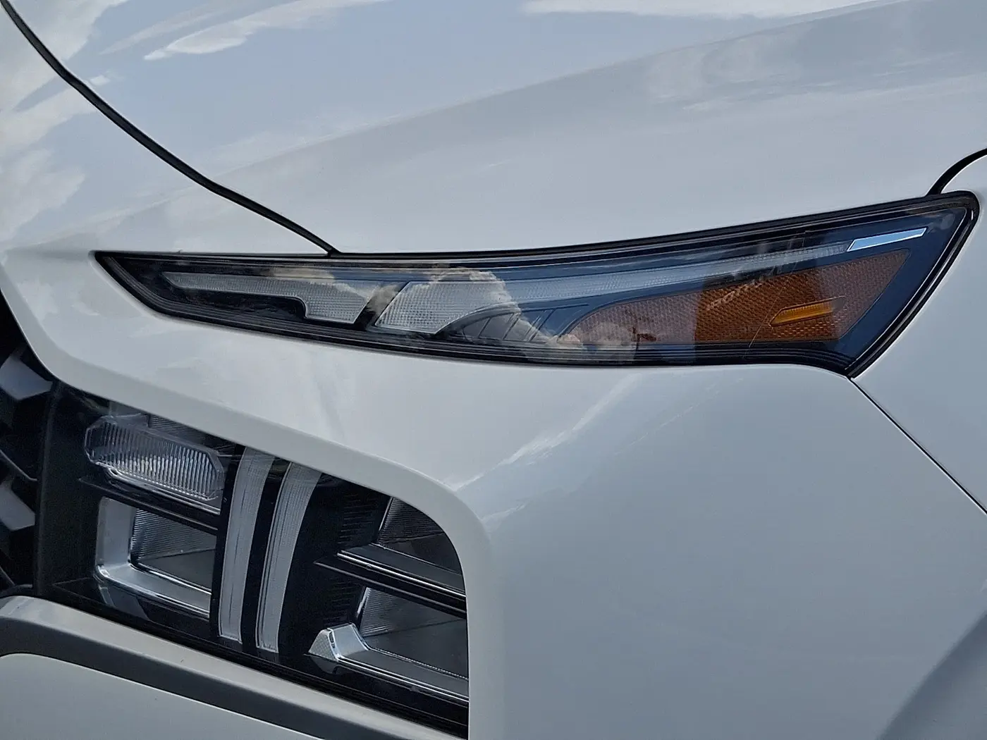 2023 Hyundai Santa Fe - $19,389