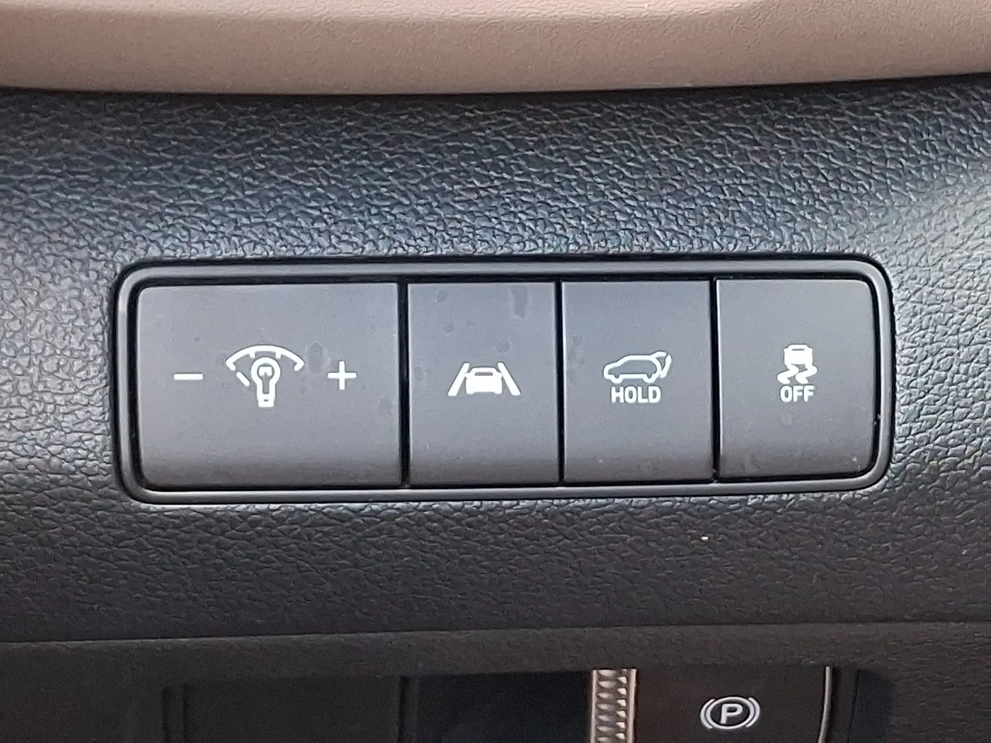 2023 Hyundai Santa Fe - $19,389
