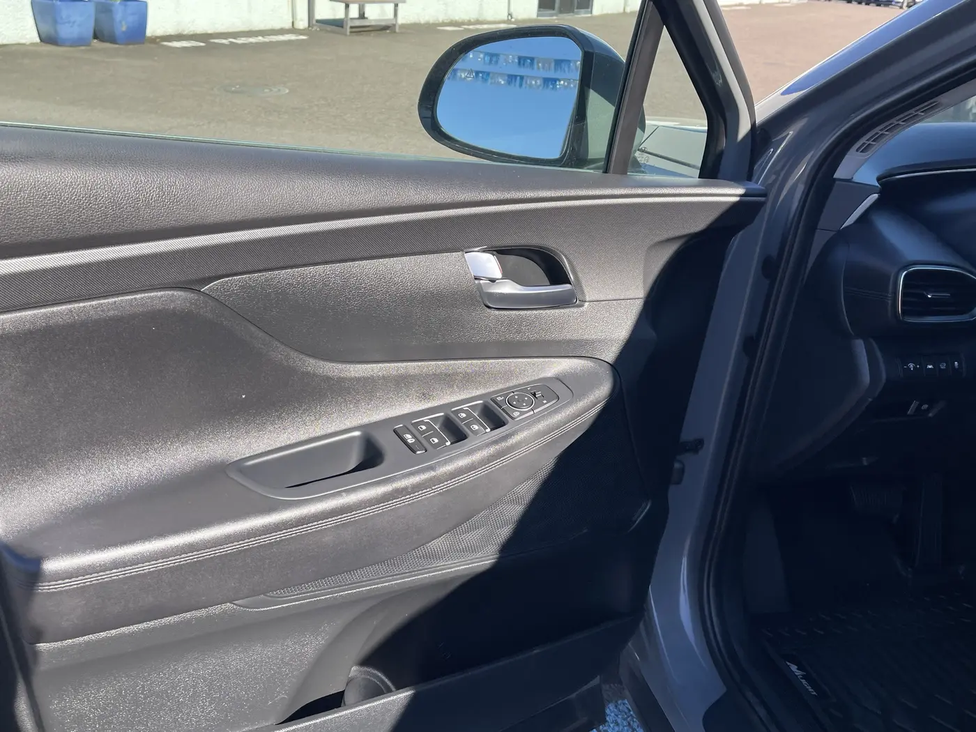 2023 Hyundai Santa Fe - $18,183