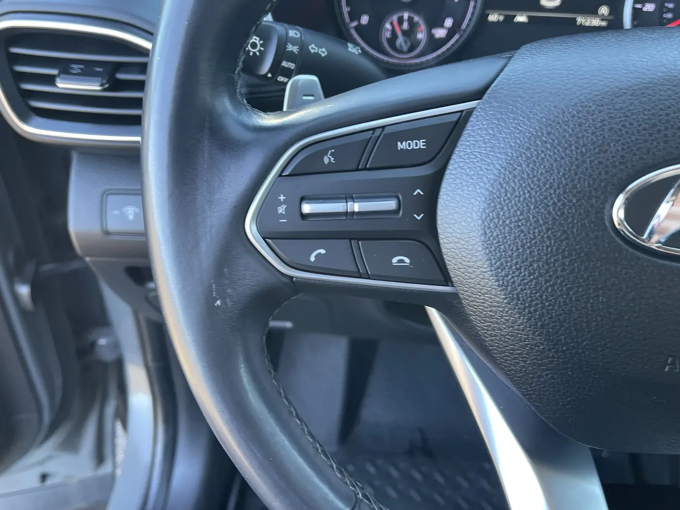 2023 Hyundai Santa Fe - $18,183