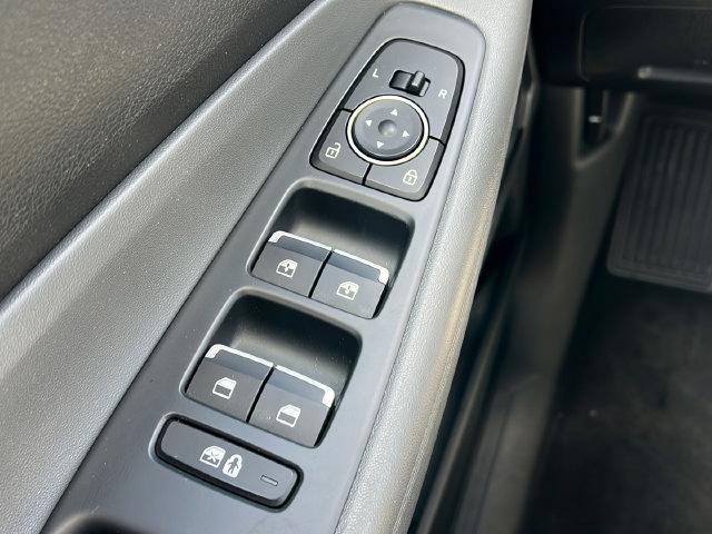 2023 Hyundai Santa Fe - $21,998