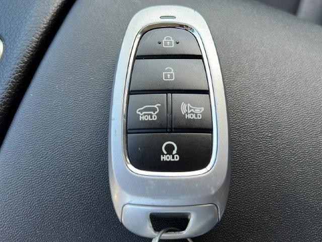 2023 Hyundai Santa Fe - $21,998