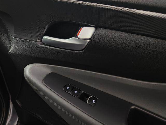 2023 Hyundai Santa Fe - $24,502