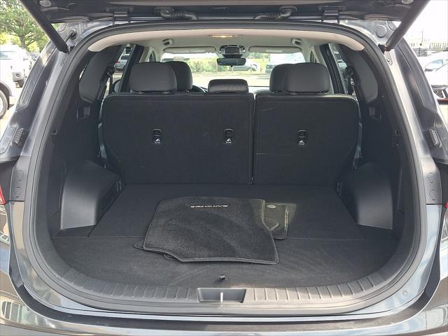 2023 Hyundai Santa Fe - $24,800