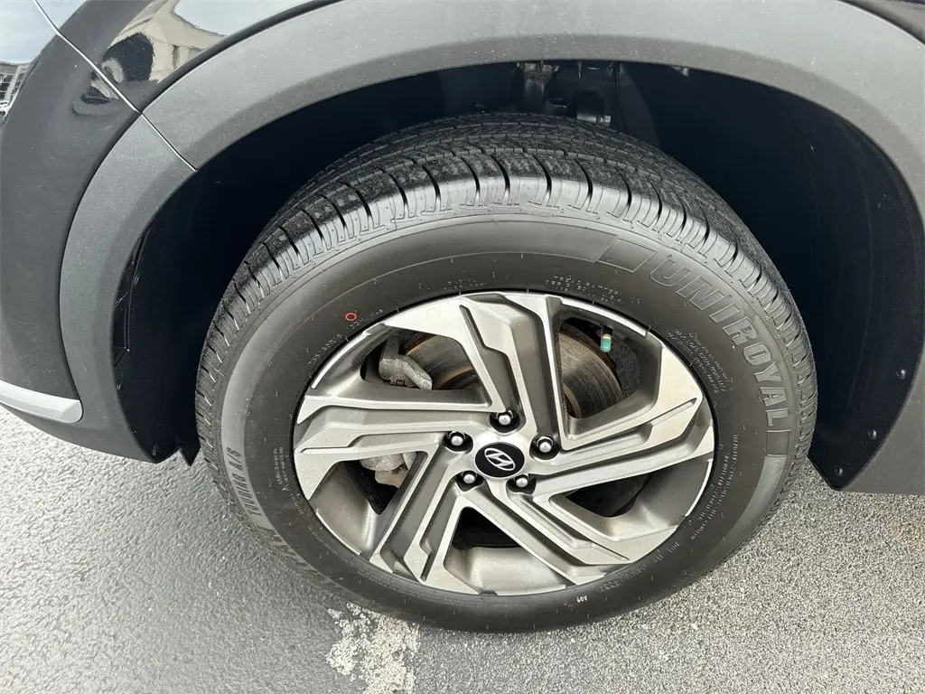 2022 Hyundai Santa Fe - $22,400