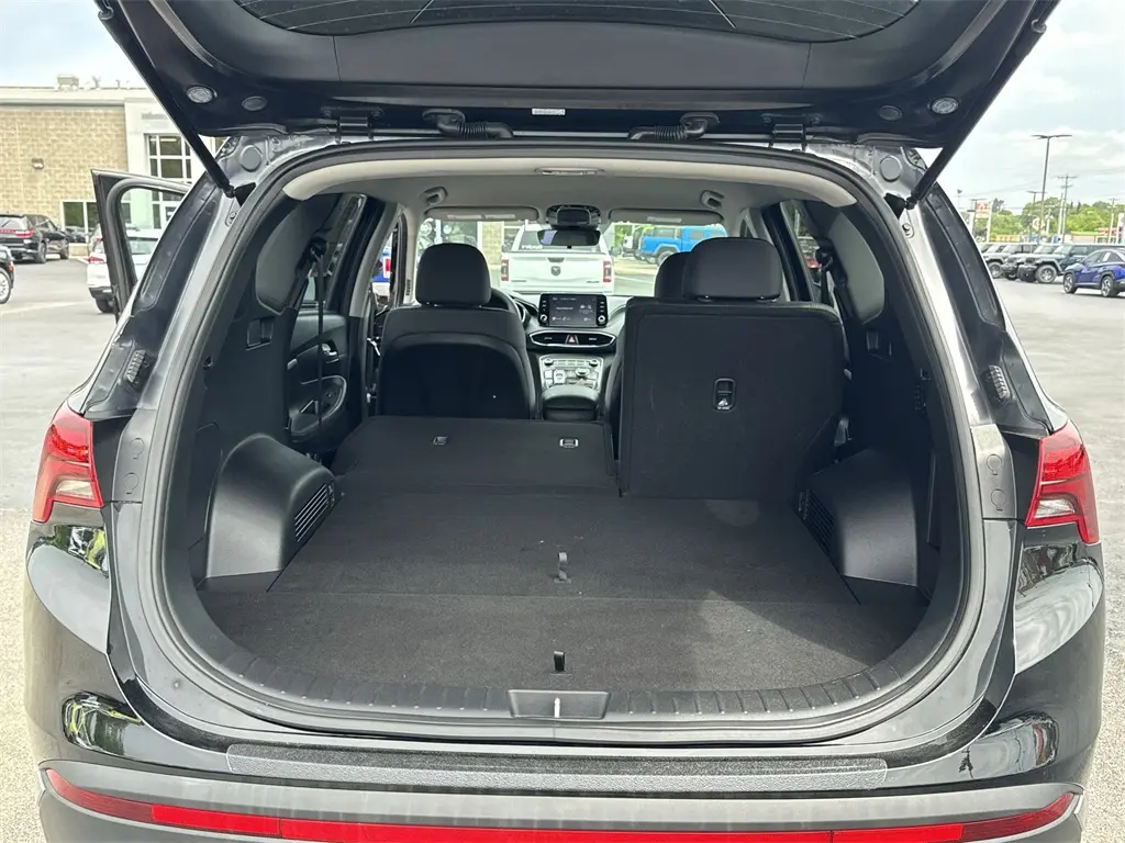 2022 Hyundai Santa Fe - $22,400