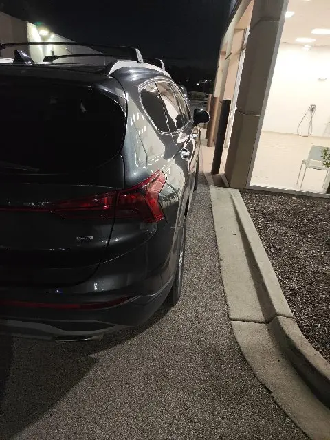 2023 Hyundai Santa Fe - $19,967