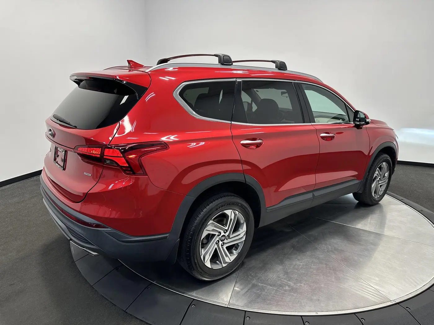 2023 Hyundai Santa Fe - $23,299