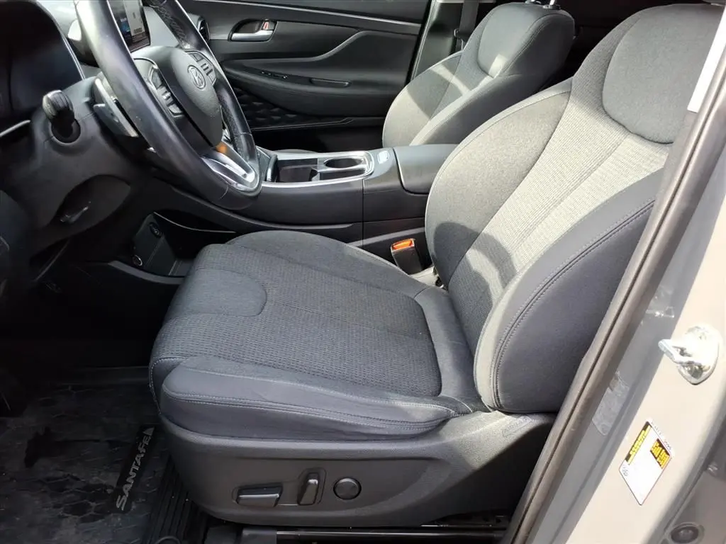 2023 Hyundai Santa Fe - $19,990