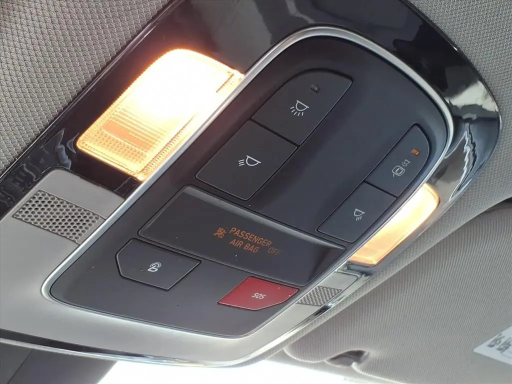 2023 Hyundai Santa Fe - $19,990