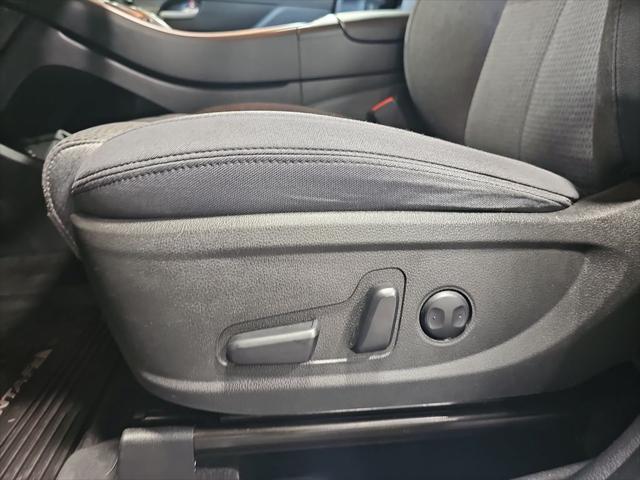 2023 Hyundai Santa Fe - $26,000