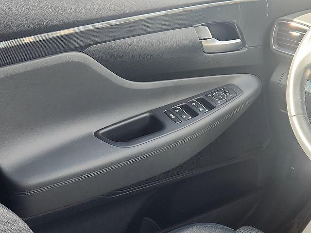 2023 Hyundai Santa Fe - $24,499
