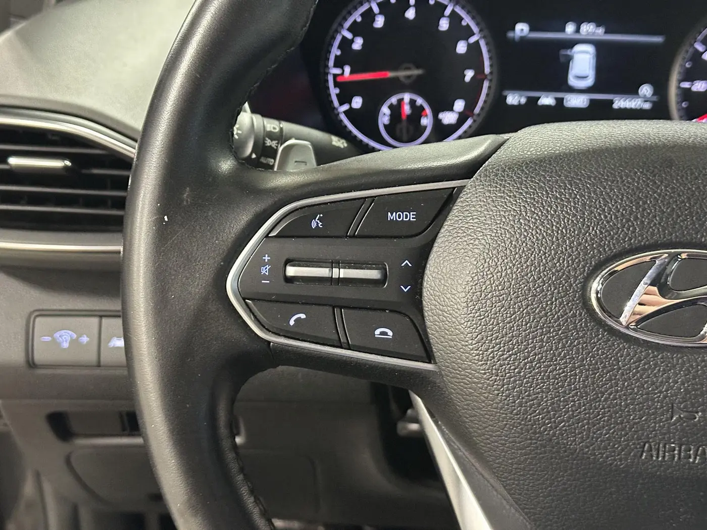 2023 Hyundai Santa Fe - $27,398