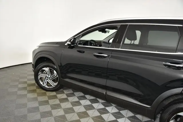 2023 Hyundai Santa Fe - $23,567
