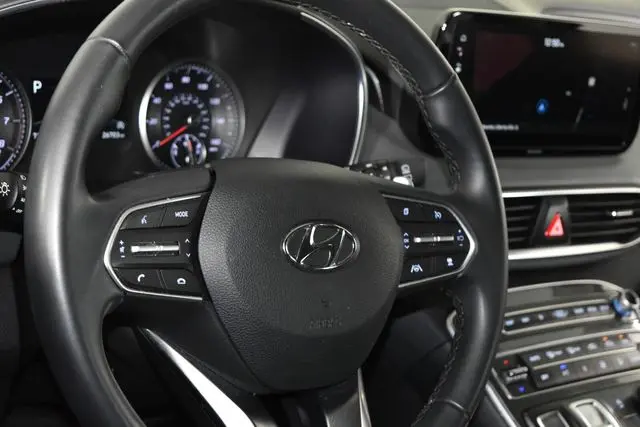 2023 Hyundai Santa Fe - $23,567