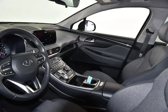 2023 Hyundai Santa Fe - $23,567
