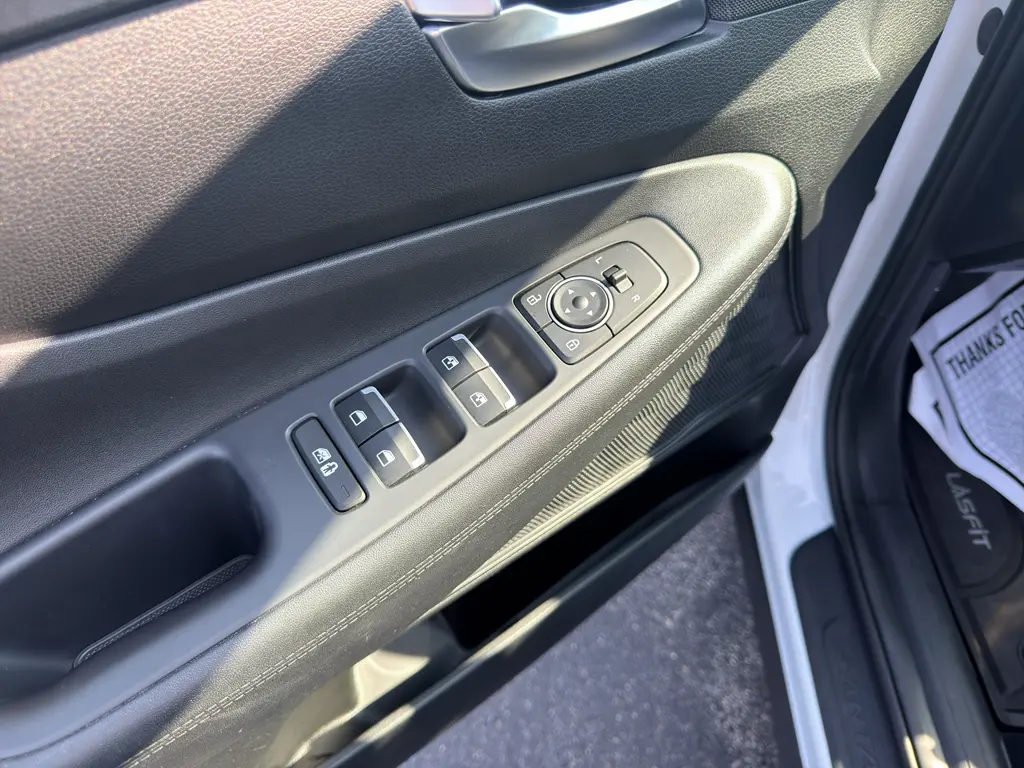 2023 Hyundai Santa Fe - $24,995