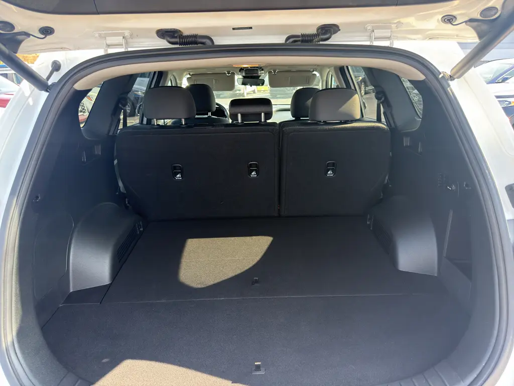 2023 Hyundai Santa Fe - $24,995