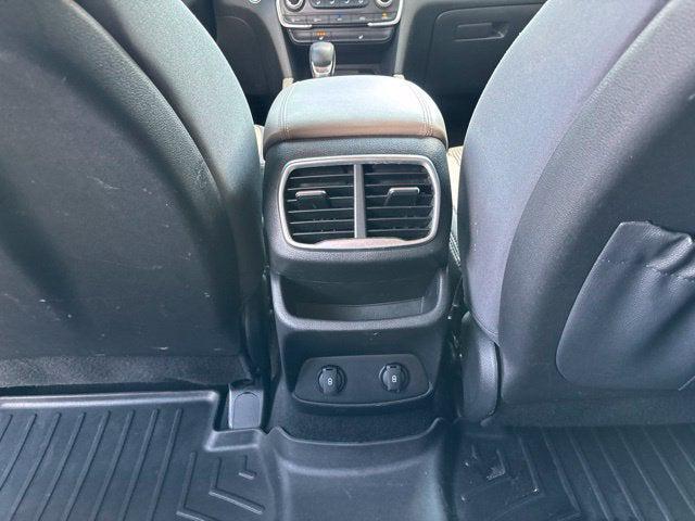 2020 Hyundai Santa Fe - $18,593