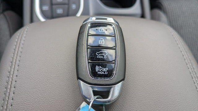 2019 Hyundai SANTA FE SEL 2.4L