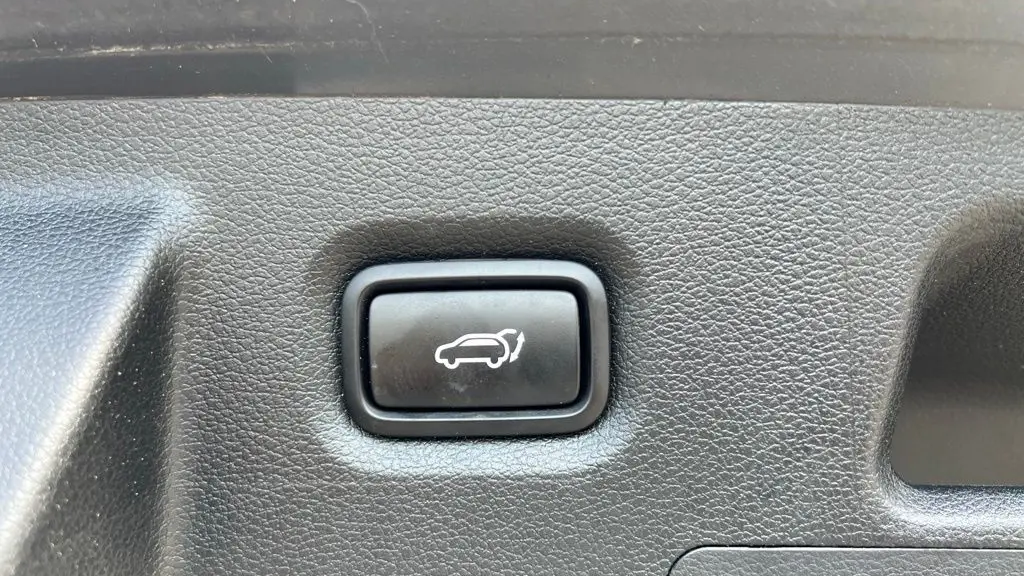 2019 Hyundai SANTA FE SEL 2.4L