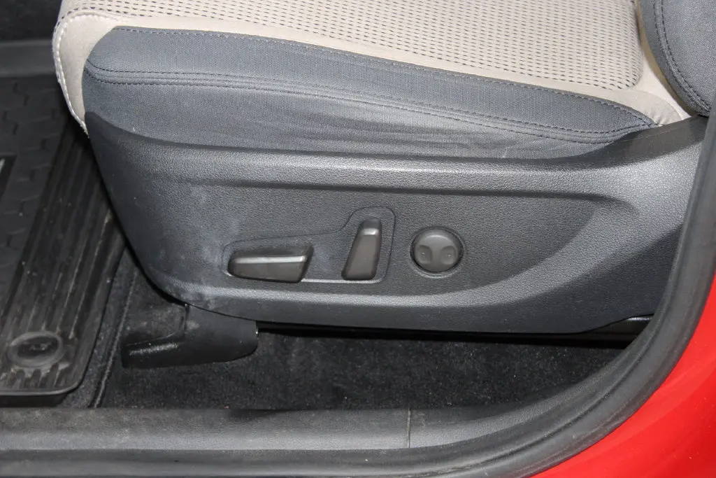 2020 Hyundai Santa Fe - $13,578