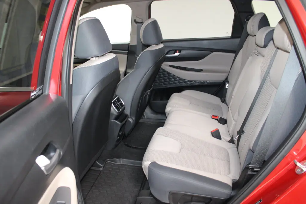 2020 Hyundai Santa Fe - $13,578