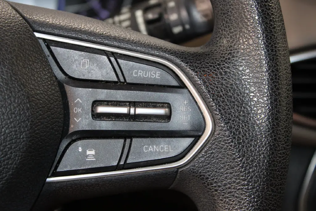 2020 Hyundai Santa Fe - $13,578