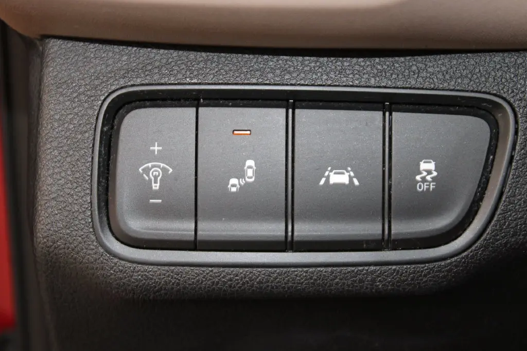 2020 Hyundai Santa Fe - $13,578