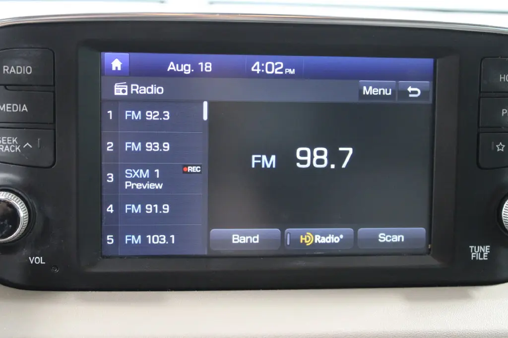 2020 Hyundai Santa Fe - $13,578