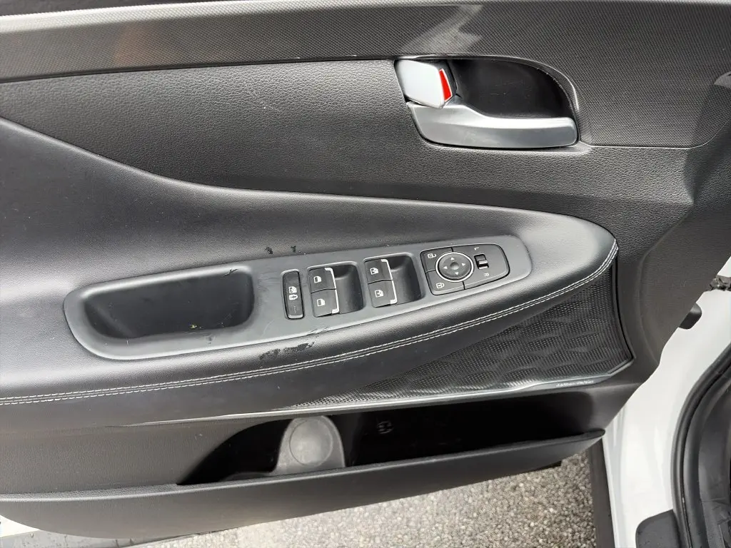 2023 Hyundai Santa Fe - $25,220