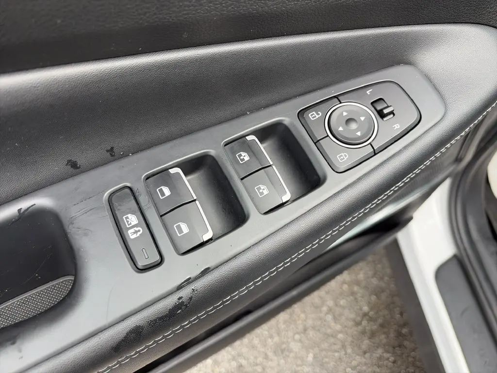 2023 Hyundai Santa Fe - $25,220
