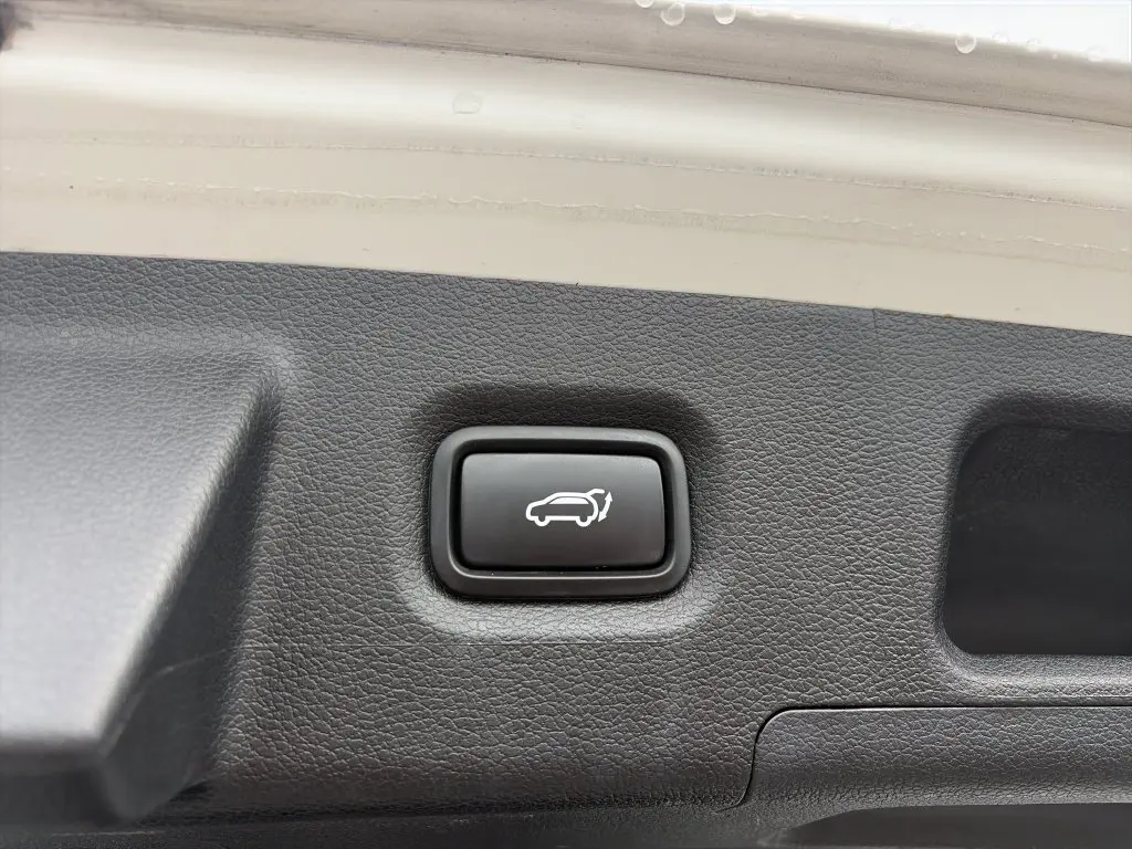 2023 Hyundai Santa Fe - $25,220