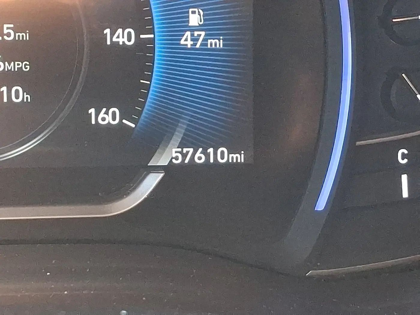 2019 Hyundai Santa Fe - $17,685